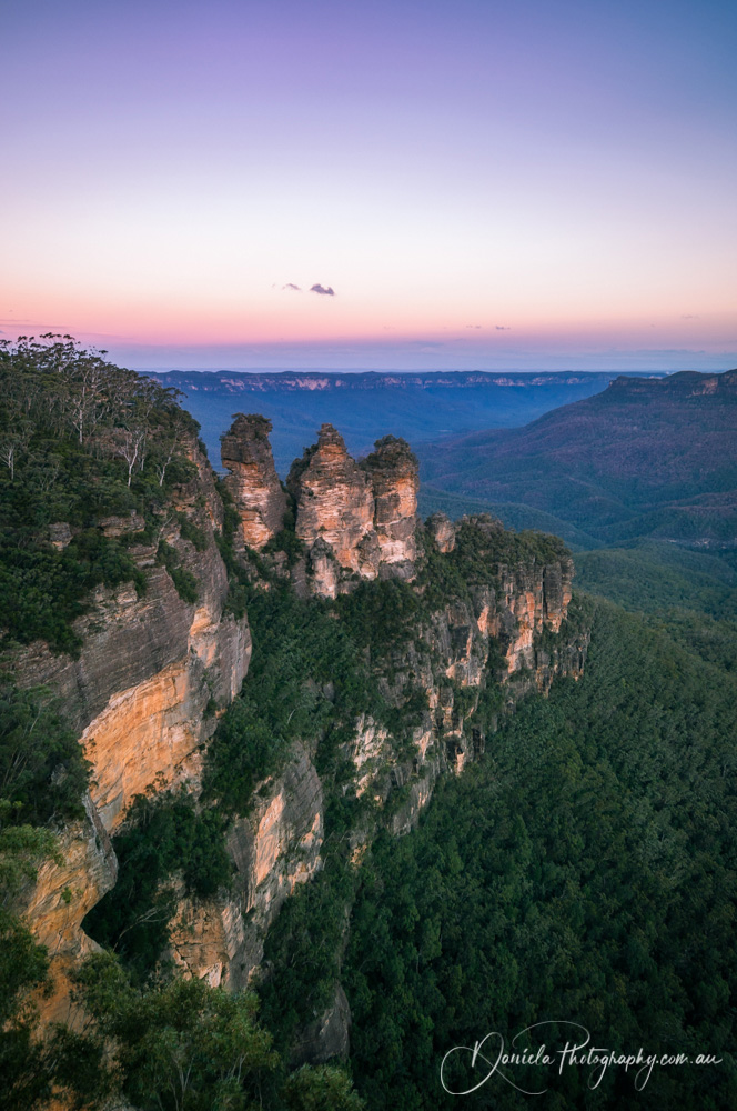 Blue Mountains Sunrise at Ecco Point